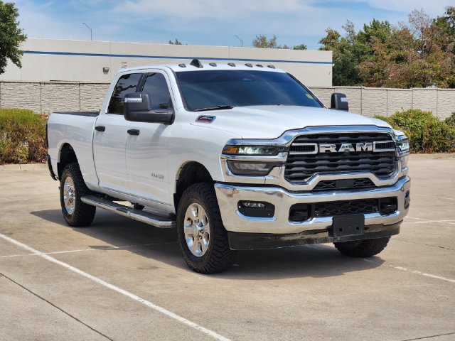 Used 2025 RAM 2500 Lone Star AWD/4WD image 3