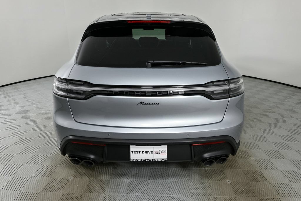 Certified 2026 Porsche Macan AWD/4WD image 29