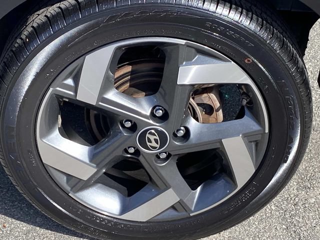 Used 2023 Hyundai Venue SEL w/ Cargo Package FWD image 27
