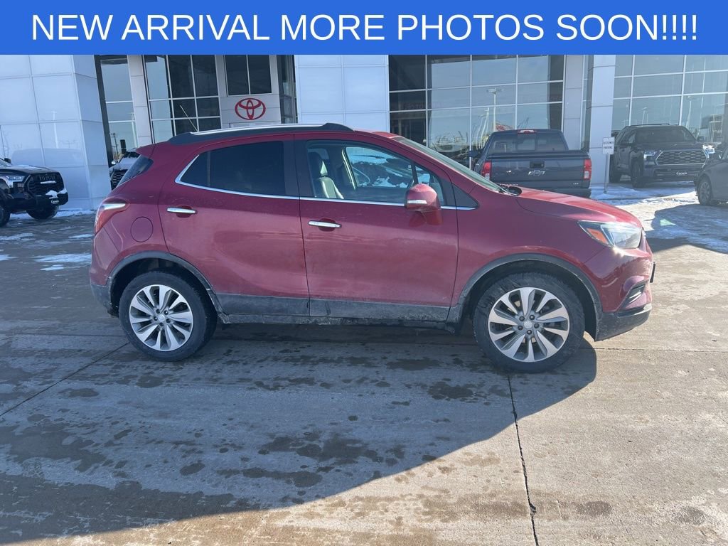Used 2018 Buick Encore Preferred AWD/4WD image 2