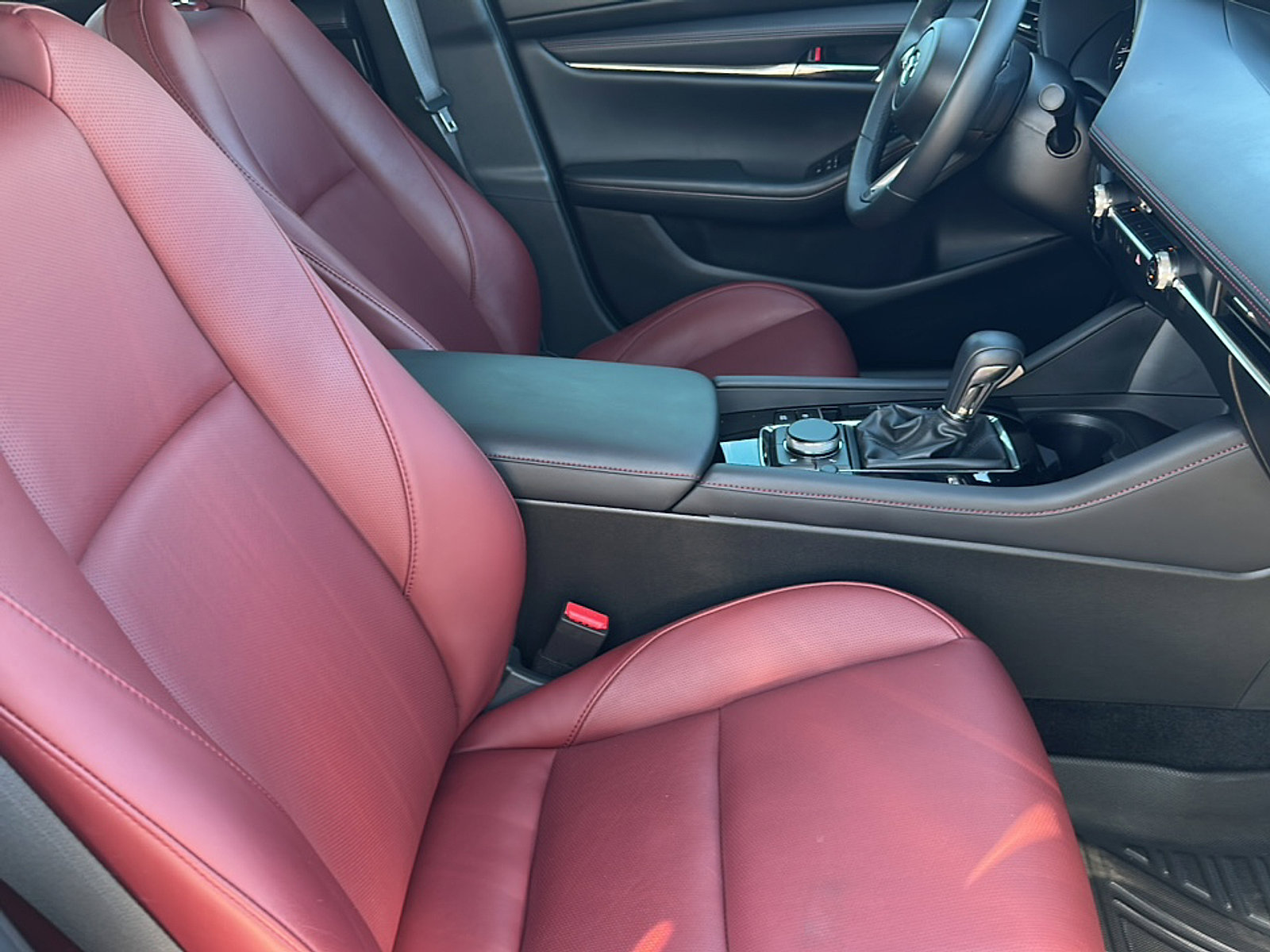 Used 2023 MAZDA MAZDA3 s image 22