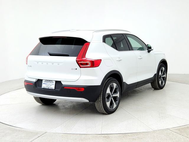 New 2025 Volvo XC40 B5 Core w/ Protection Package Premier image 5
