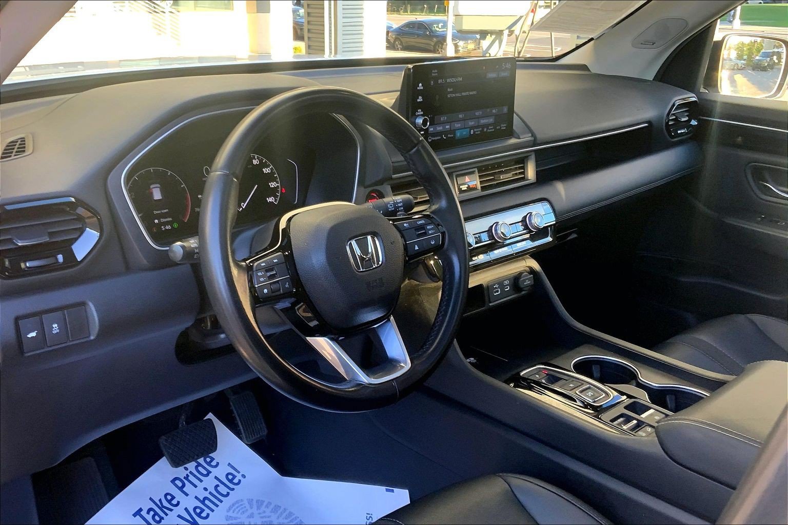 Used 2025 Honda Pilot Touring image 17