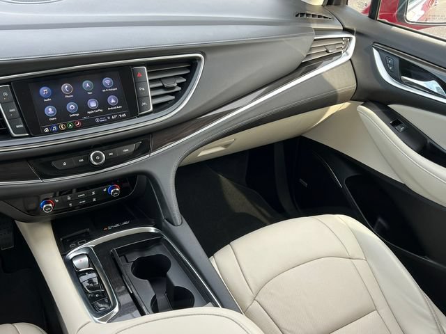 Used 2024 Buick Enclave Essence w/ Experience Buick Package AWD/4WD image 38