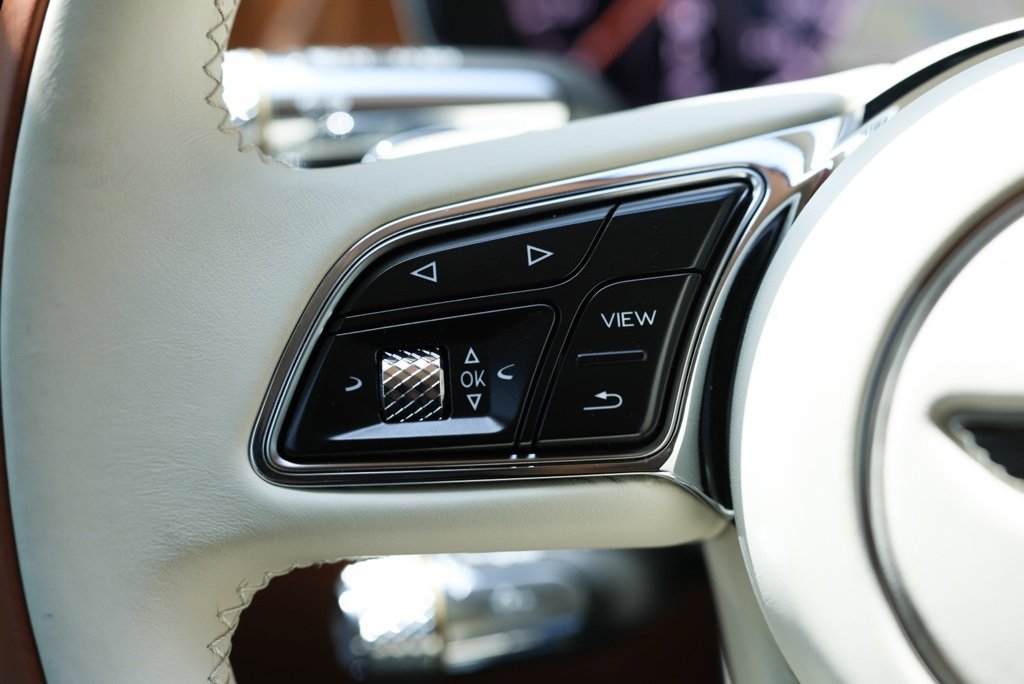 Used 2024 Bentley Continental GT image 21