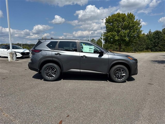 New 2026 Nissan Rogue S image 3