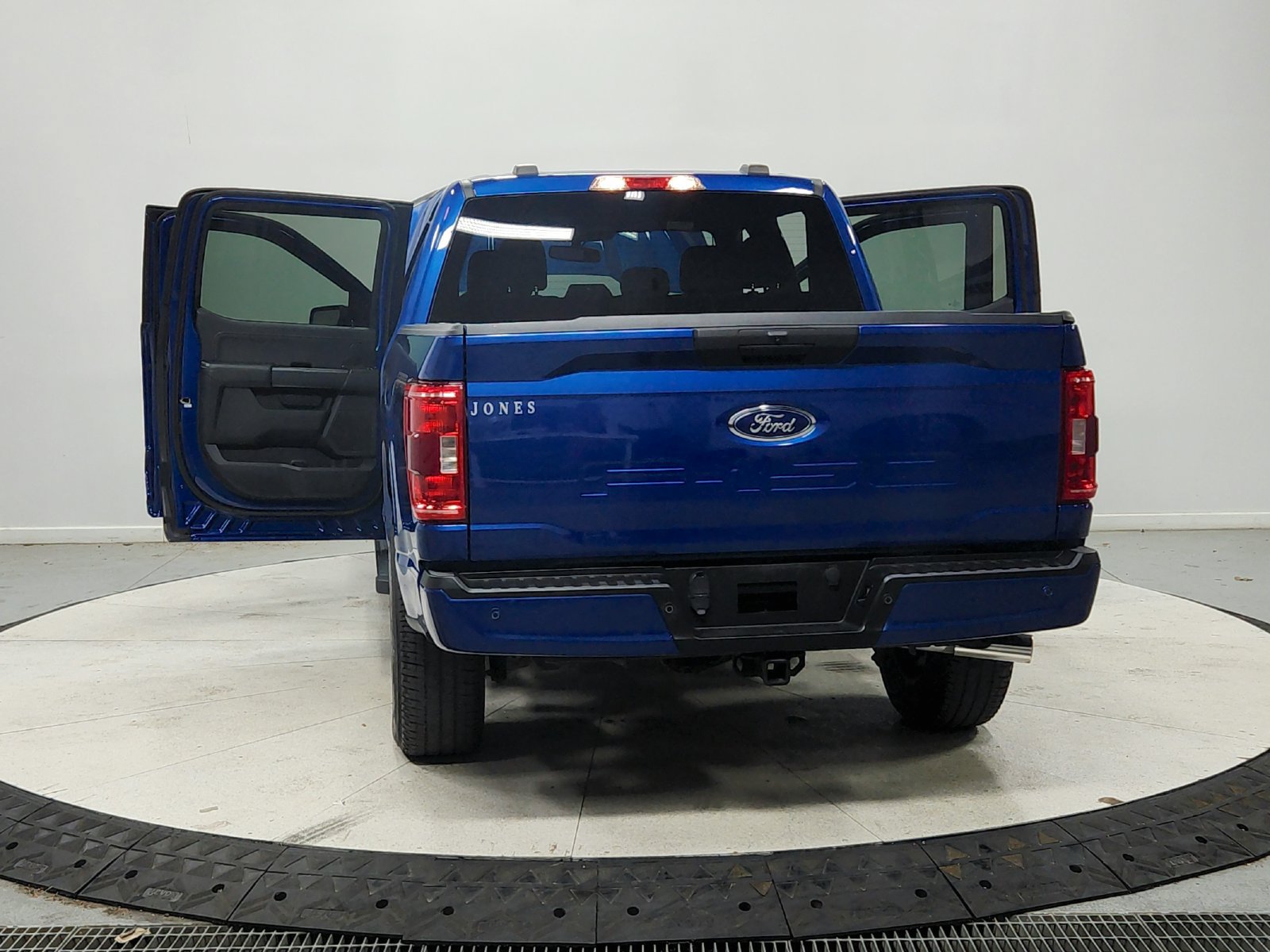 Used 2022 Ford F150 XLT w/ Equipment Group 301A Mid AWD/4WD image 15
