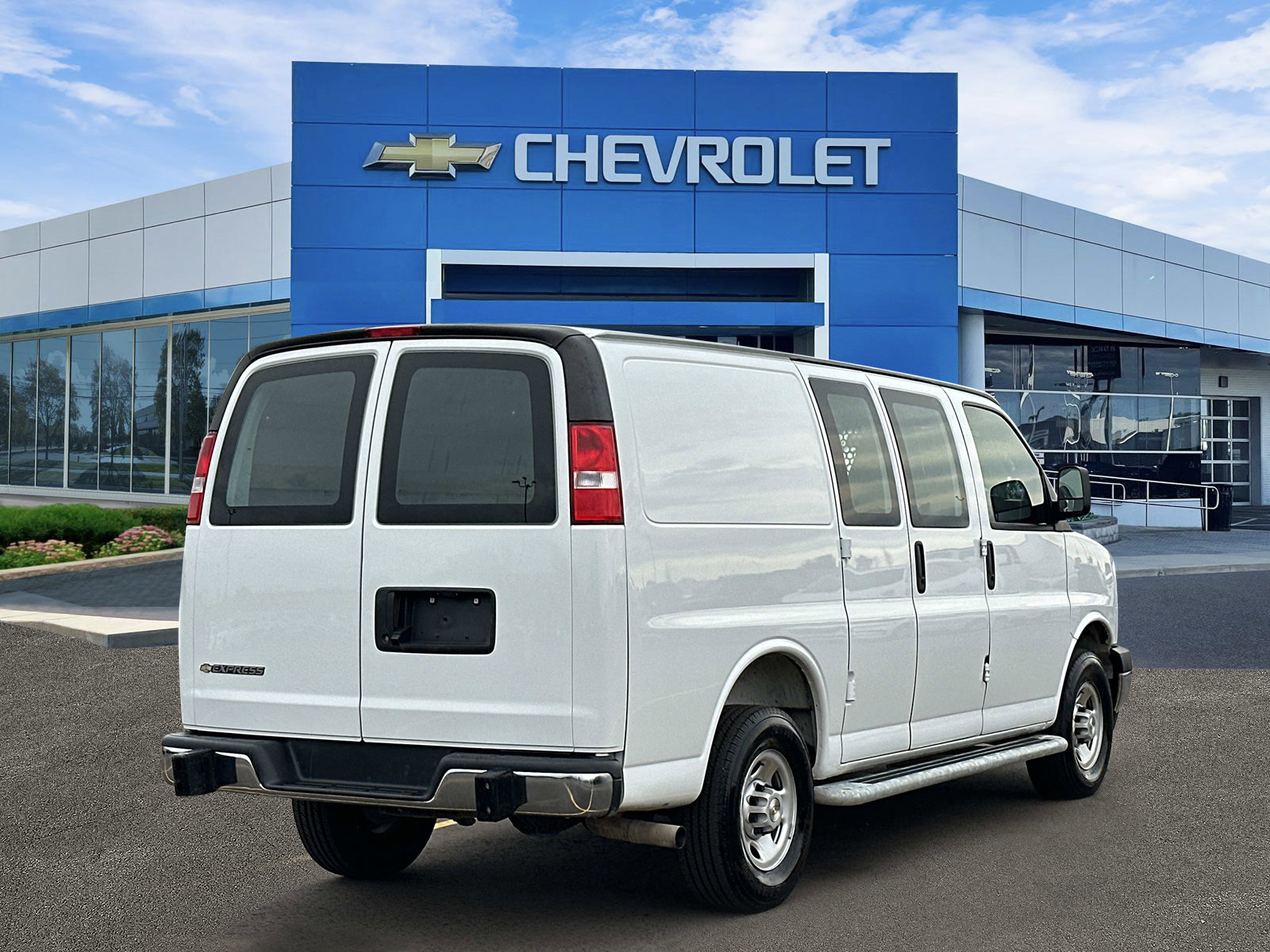 Certified 2025 Chevrolet Express 2500 w/ Driver Convenience Package RWD image 3