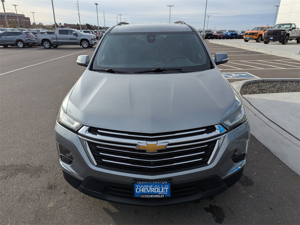 Used 2023 Chevrolet Traverse LT w/ Rear Camera Mirror Package image 6