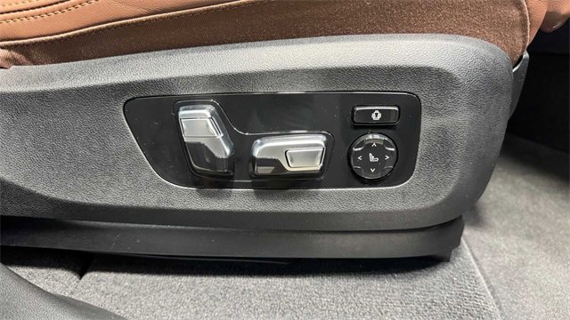Used 2026 BMW X5 sDrive40i image 18