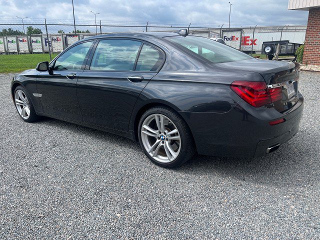 Used 2013 BMW 750Li RWD image 9