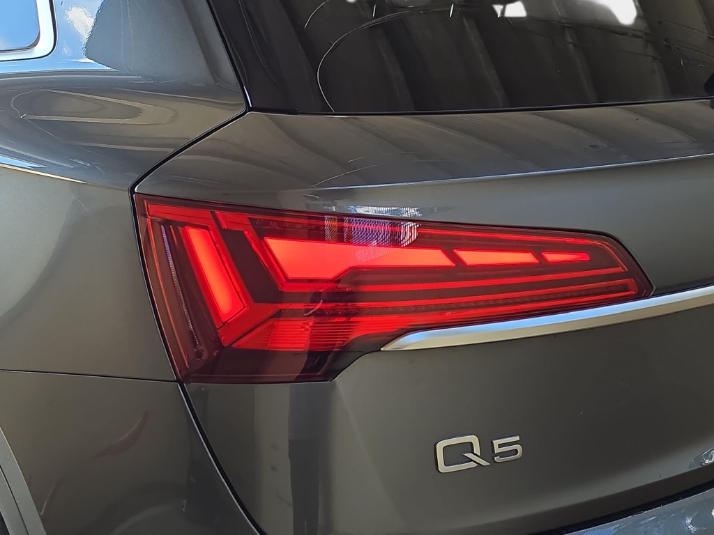 Certified 2023 Audi Q5 2.0T Premium w/ Convenience Package AWD/4WD image 33