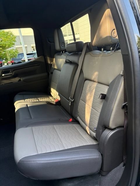 Used 2023 Chevrolet Silverado 1500 ZR2 w/ Technology Package AWD/4WD image 11
