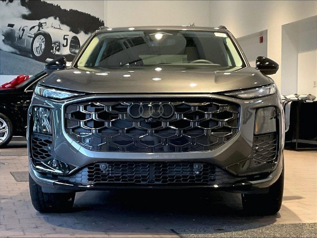 New 2026 Audi Q3 quattro 2.0T AWD/4WD image 5