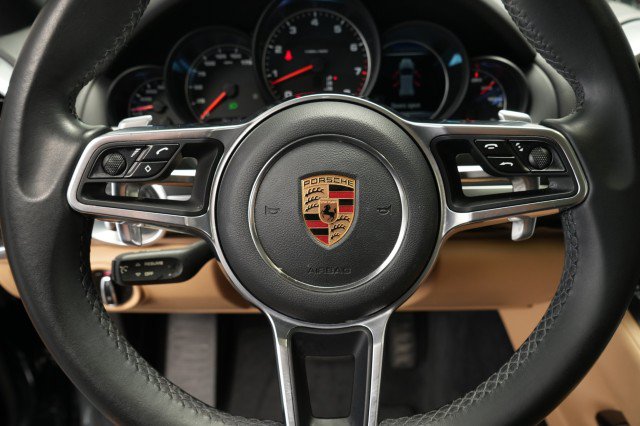 Used 2018 Porsche Cayenne Platinum Edition AWD/4WD image 30