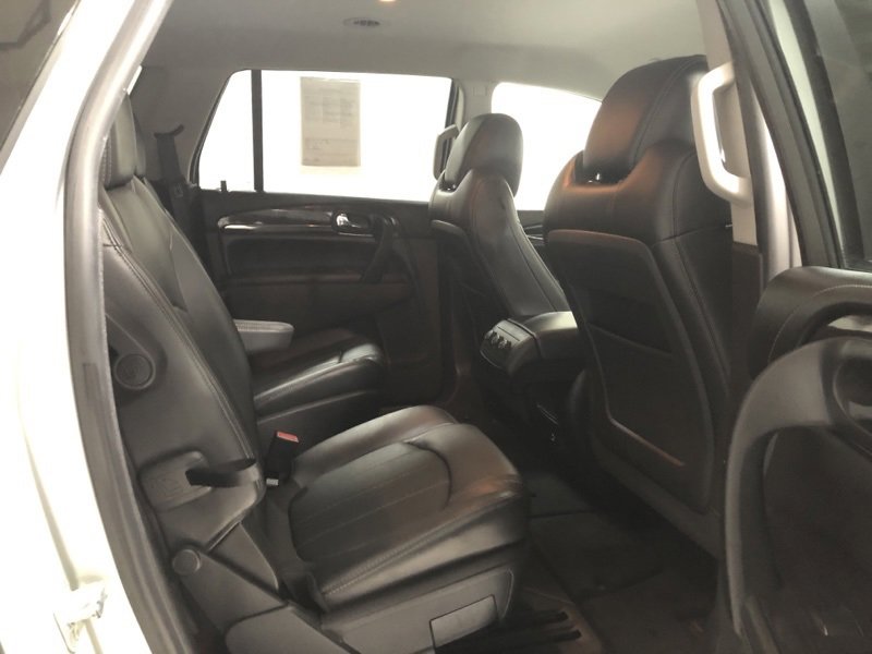 Used 2017 Buick Enclave Leather image 11