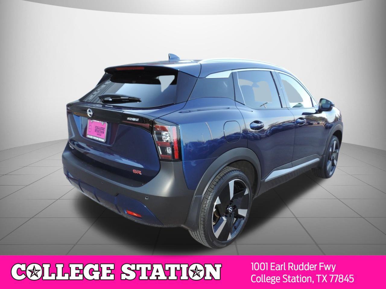 Certified 2025 Nissan Kicks SR FWD image 4