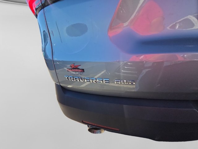 Used 2023 Chevrolet Traverse LT w/ LPO, Cargo Package AWD/4WD image 18