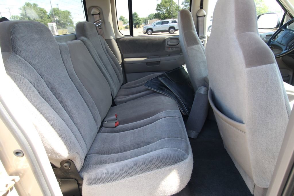Used 2004 Dodge Dakota SLT w/ Deluxe Convenience Group AWD/4WD image 9