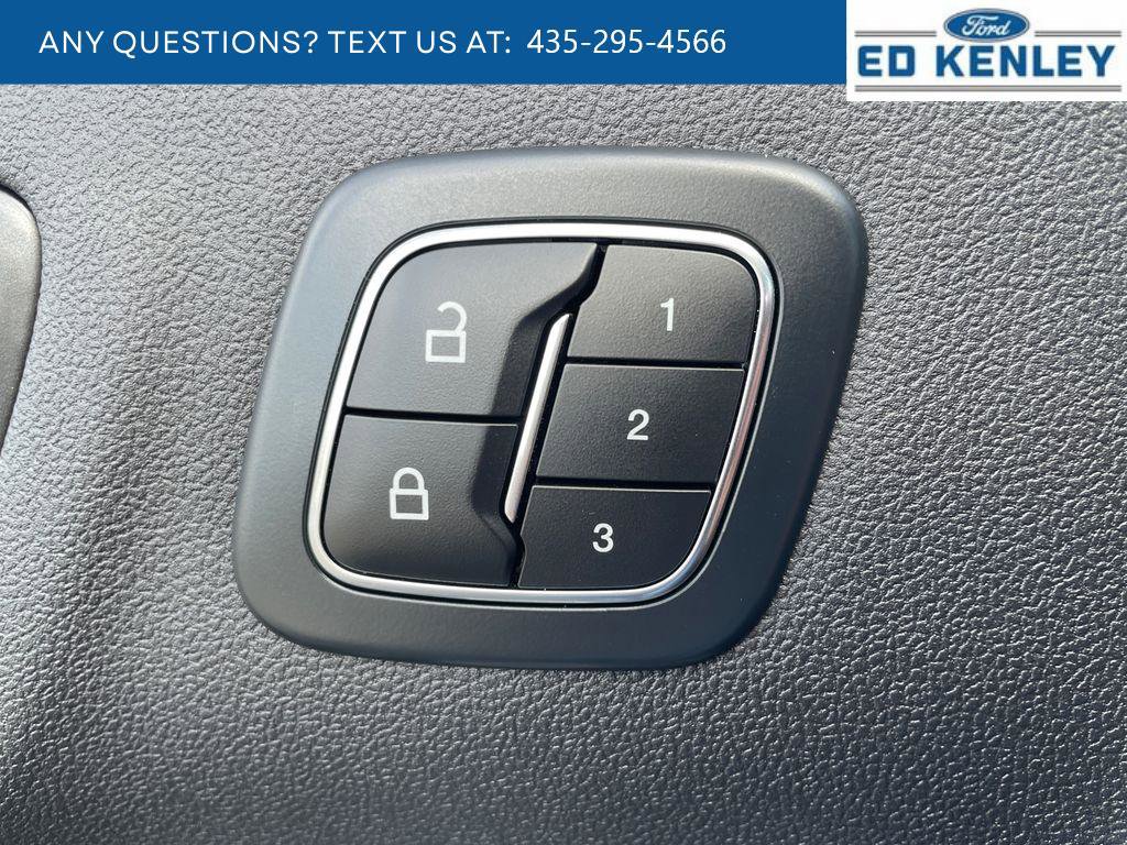 Used 2024 Ford Escape ST-Line Select w/ Tech Pack #2 image 23