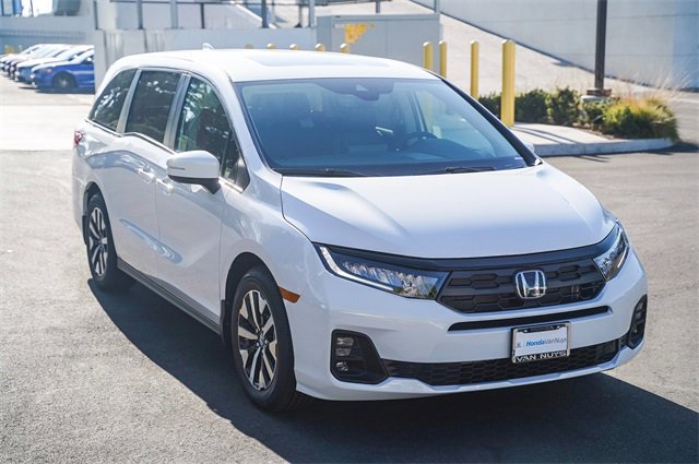 New 2026 Honda Odyssey EX-L image 3