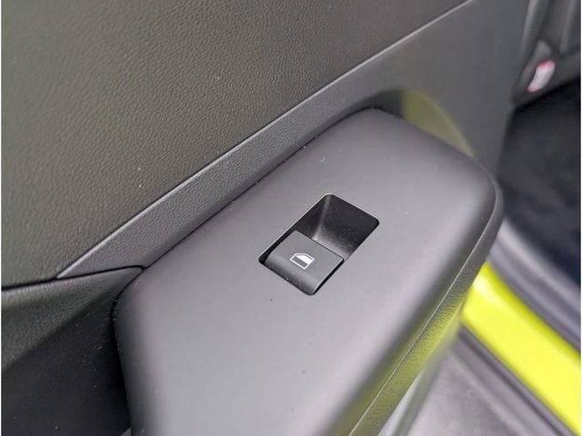 Certified 2025 Hyundai Kona SEL image 11