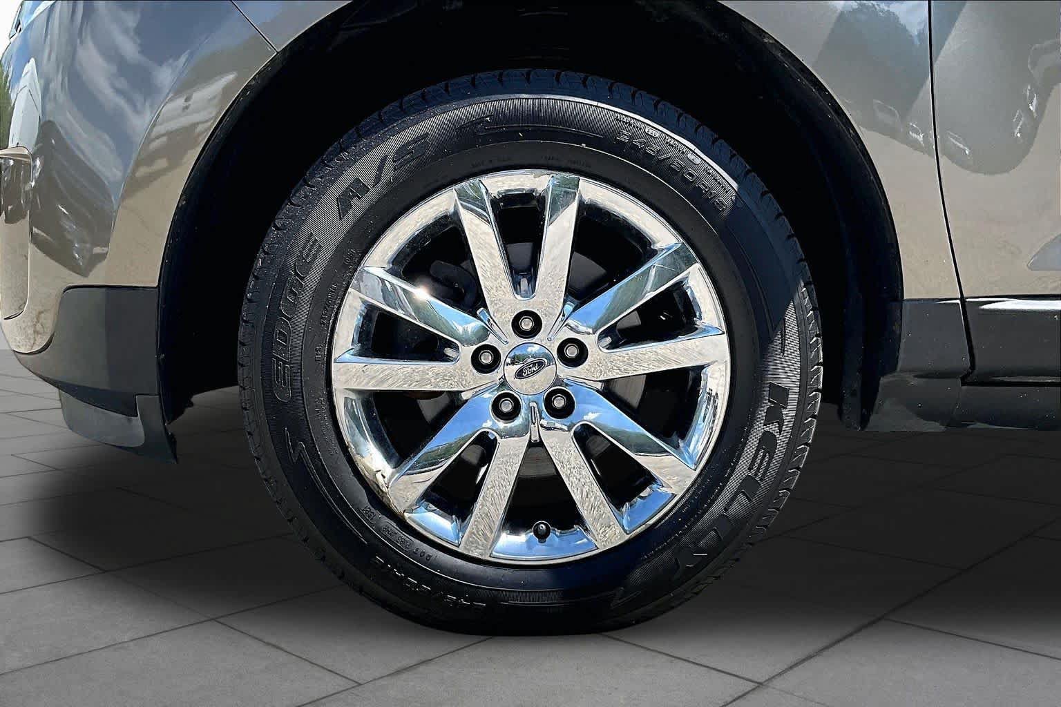 Used 2013 Ford Edge SEL AWD/4WD image 10