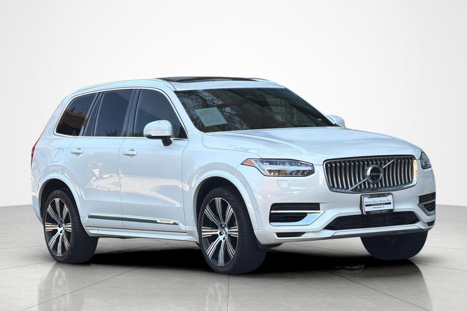 Used 2024 Volvo XC90 T8 Plus w/ Protection Package Premier AWD/4WD image 7