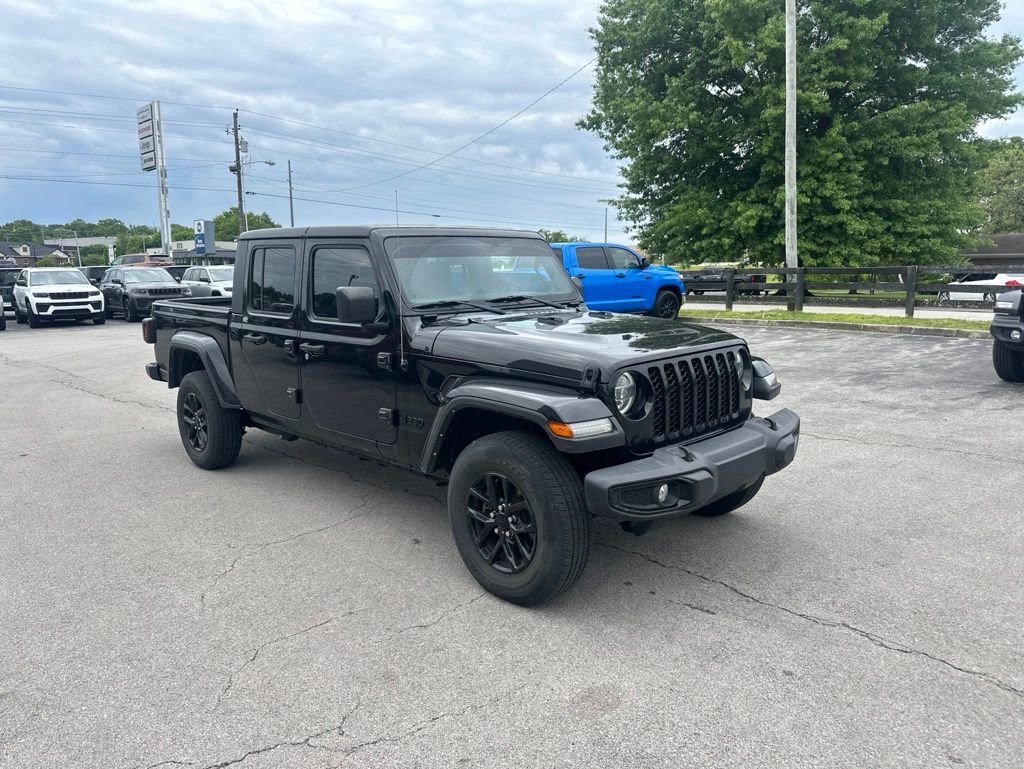 Used 2022 Jeep Gladiator Sport AWD/4WD image 2
