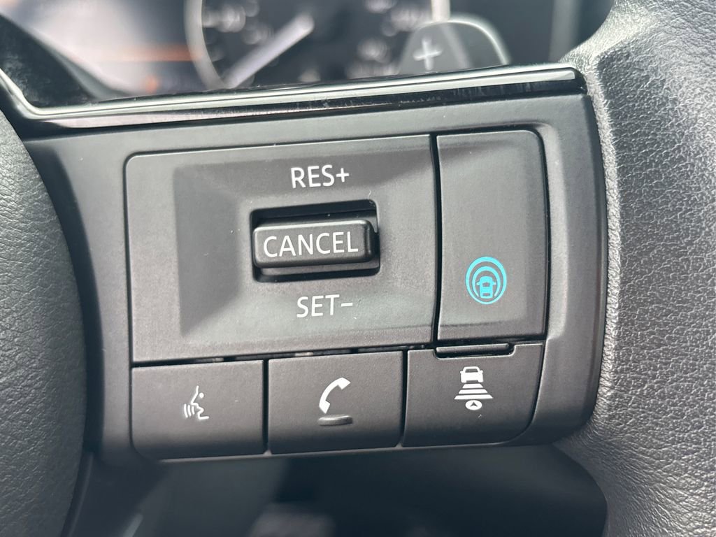 Used 2023 Nissan Rogue SV image 26