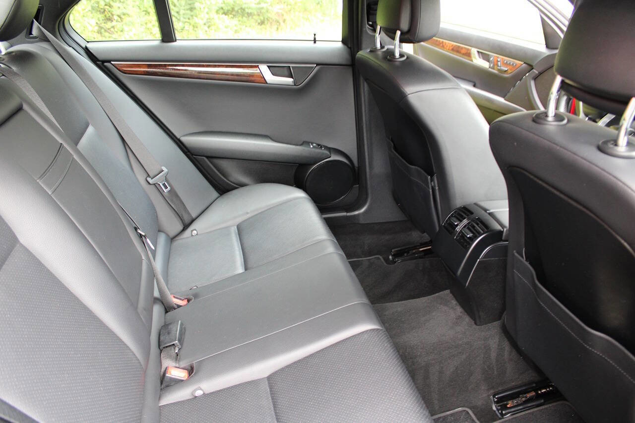 Used 2014 Mercedes-Benz C 300 4MATIC Sedan image 35