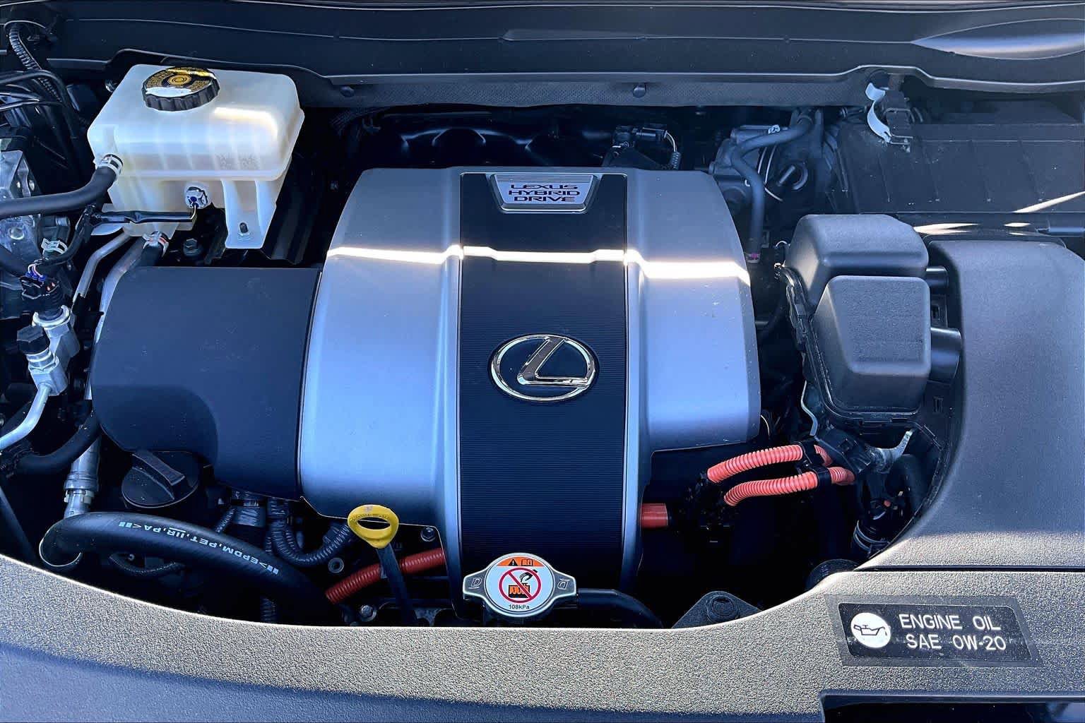 Used 2022 Lexus RX 450hL Luxury w/ Cold Area Package (CT) AWD/4WD image 64