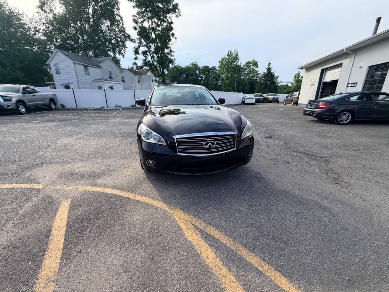 Used 2011 INFINITI M37 x w/ Premium Pkg AWD/4WD image 5