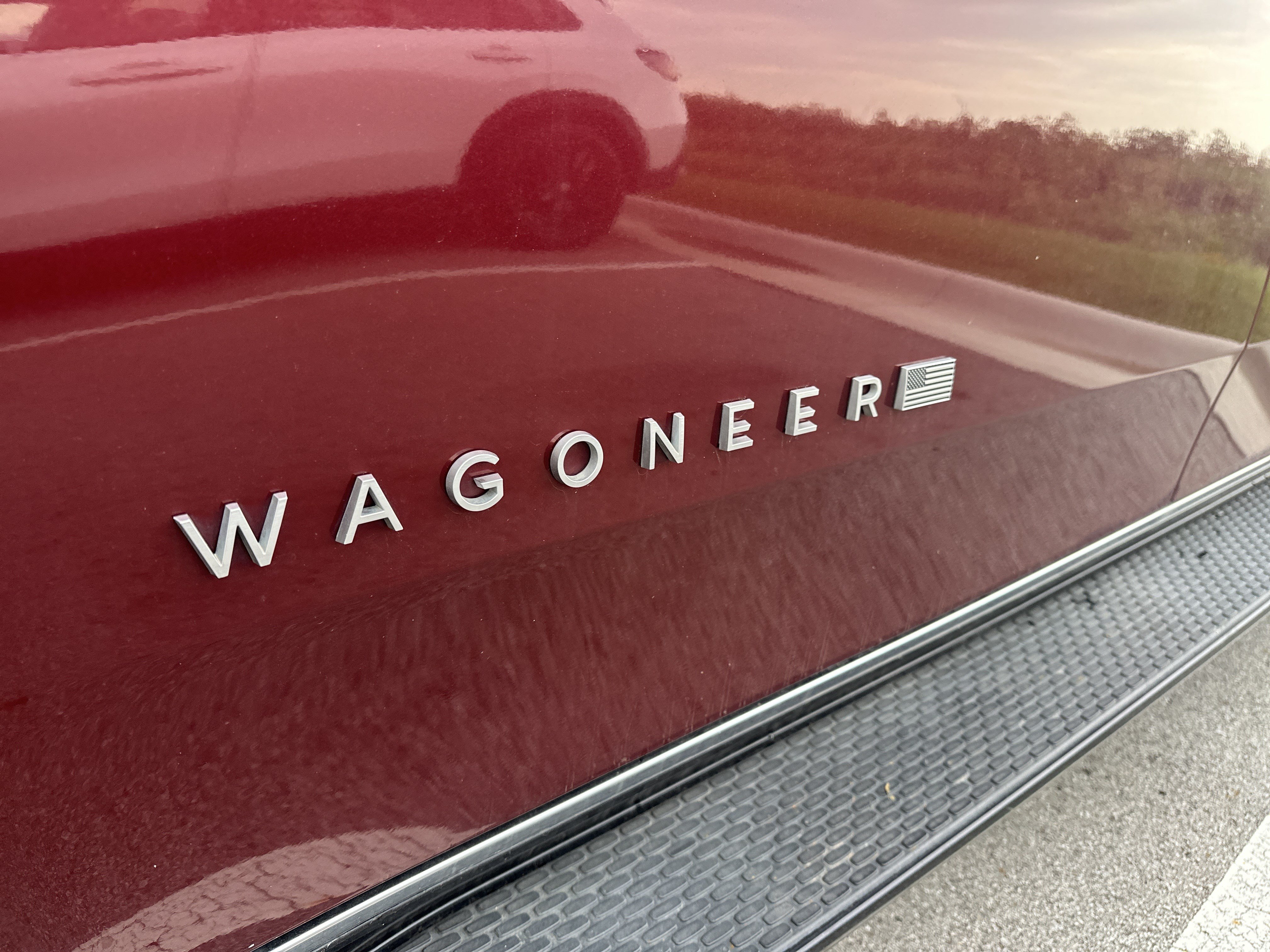 Used 2024 Jeep Wagoneer L Series II w/ Flexible Seating Group AWD/4WD image 9