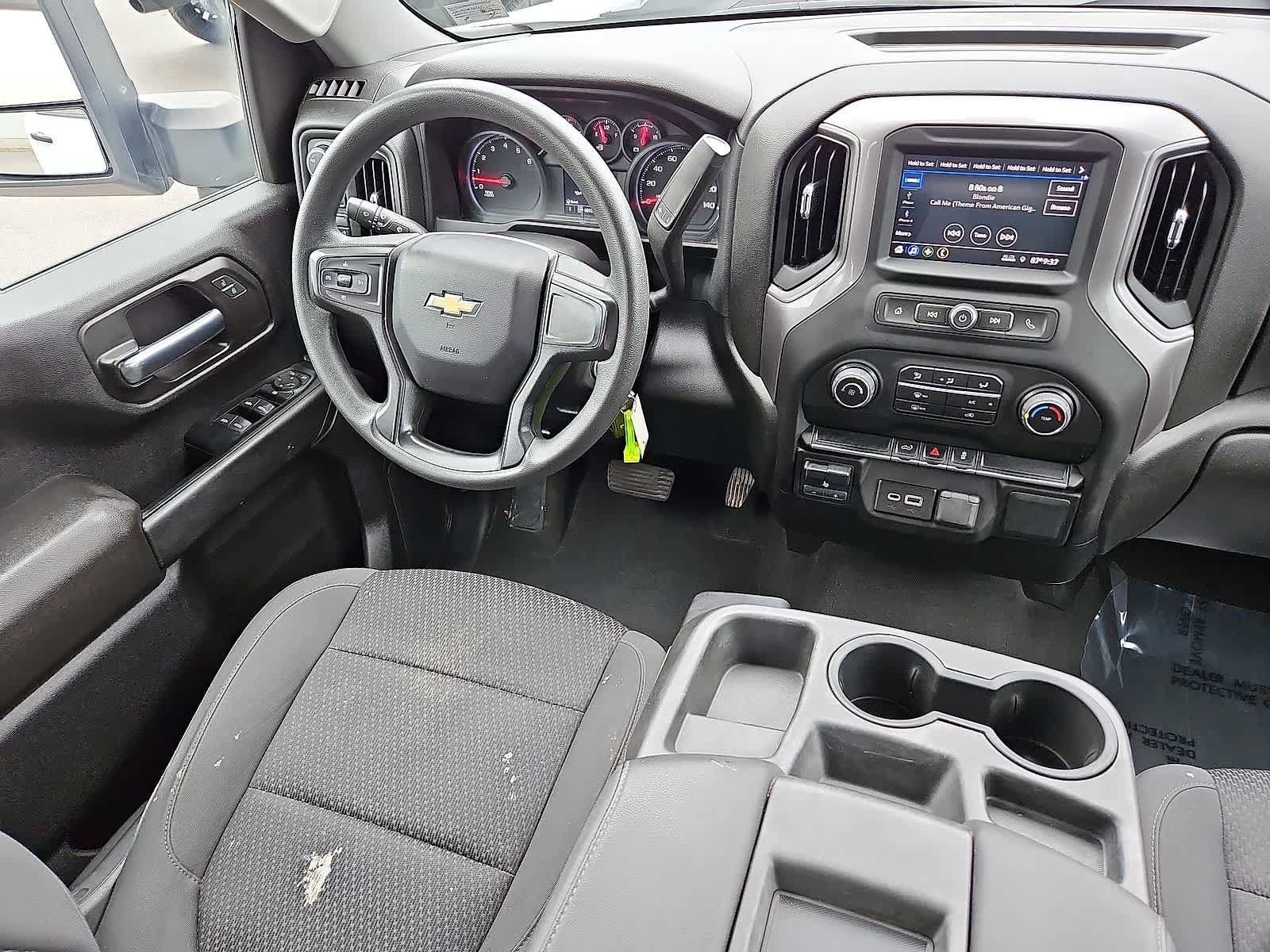 Used 2023 Chevrolet Silverado 2500 Custom w/ Custom Convenience Package AWD/4WD image 10
