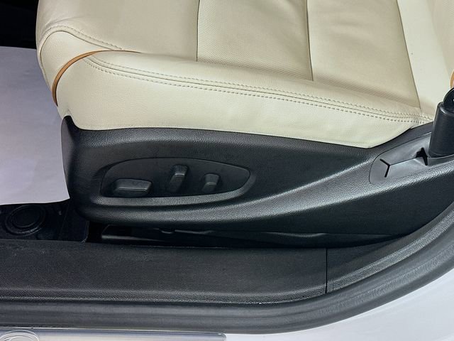 Used 2017 Chevrolet Impala Premier w/ Enhanced Convenience Package image 19