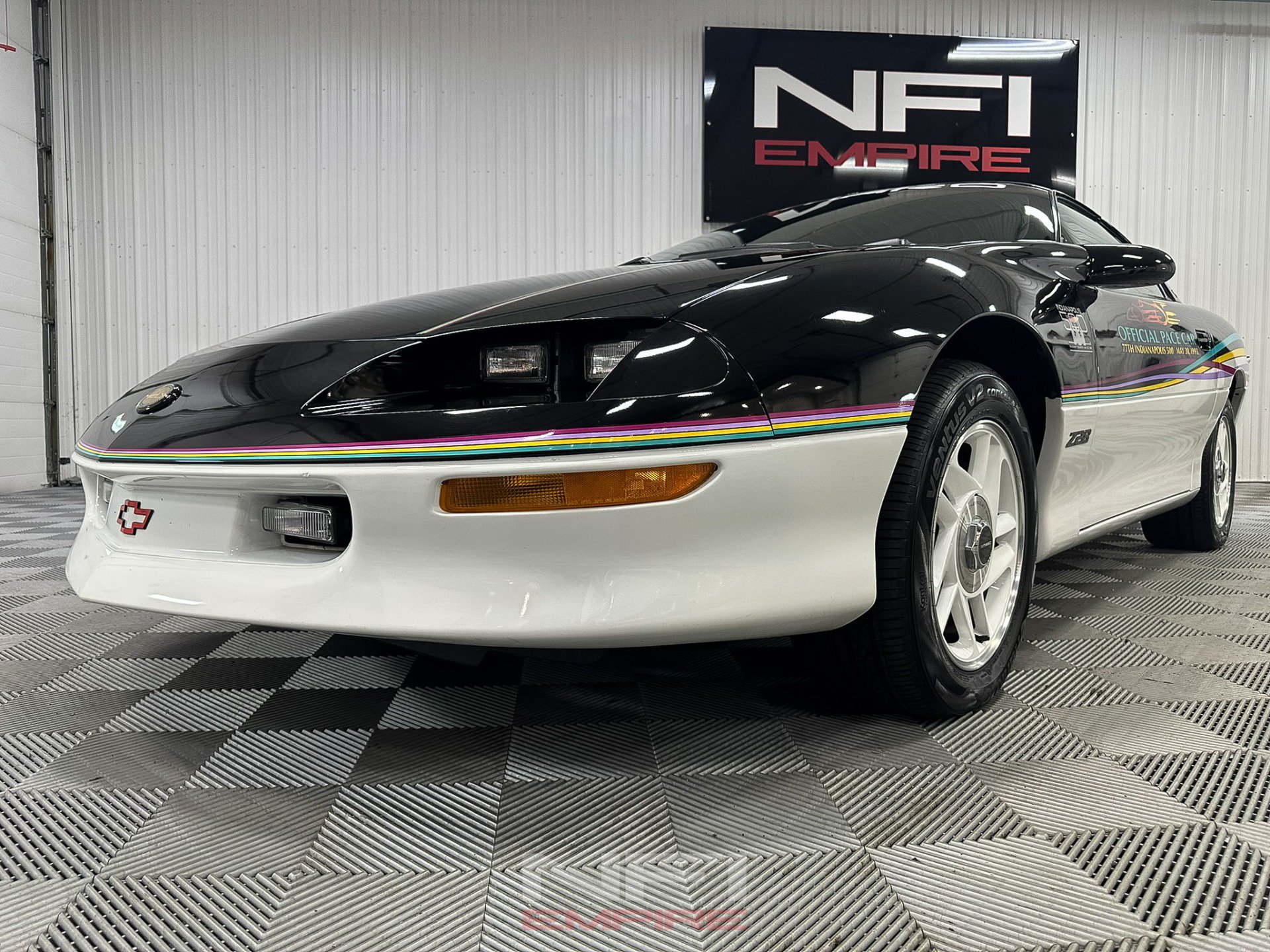 Used 1993 Chevrolet Camaro Z28 RWD image 13