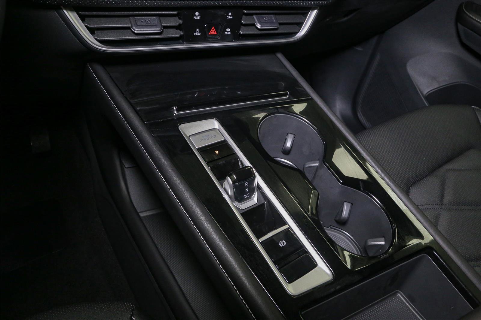 New 2026 Volkswagen Atlas SE image 20