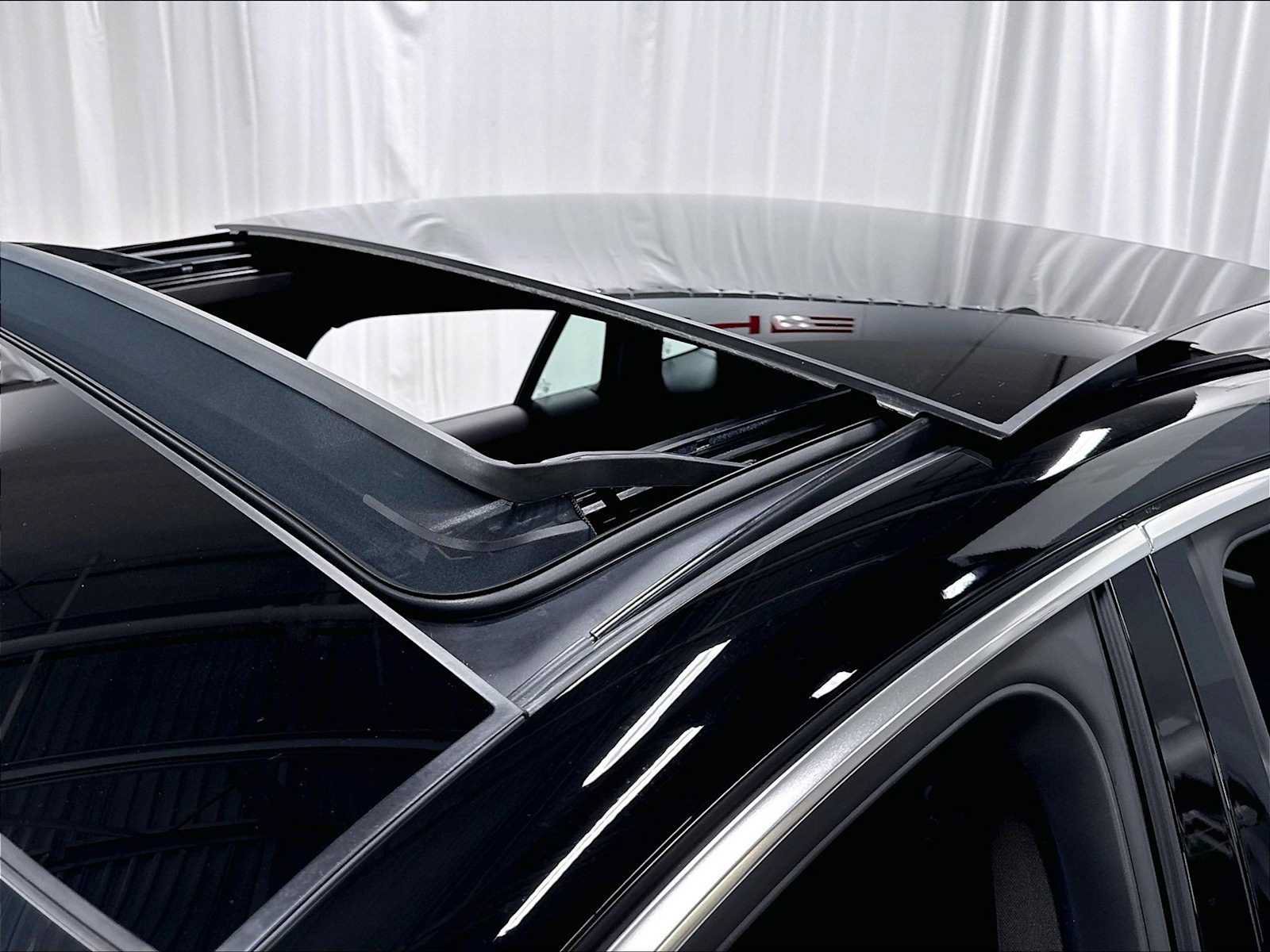New 2026 Porsche Panamera 4 AWD/4WD image 40