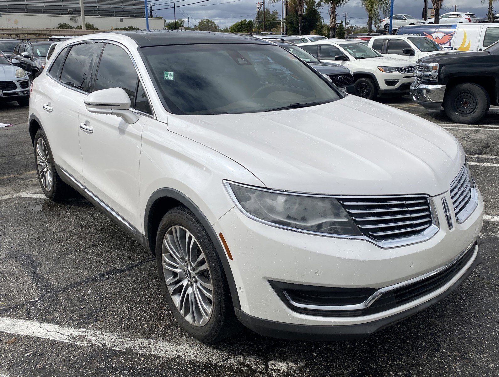 Used 2018 Lincoln MKX Reserve w/ Driver Assistance Package image 7