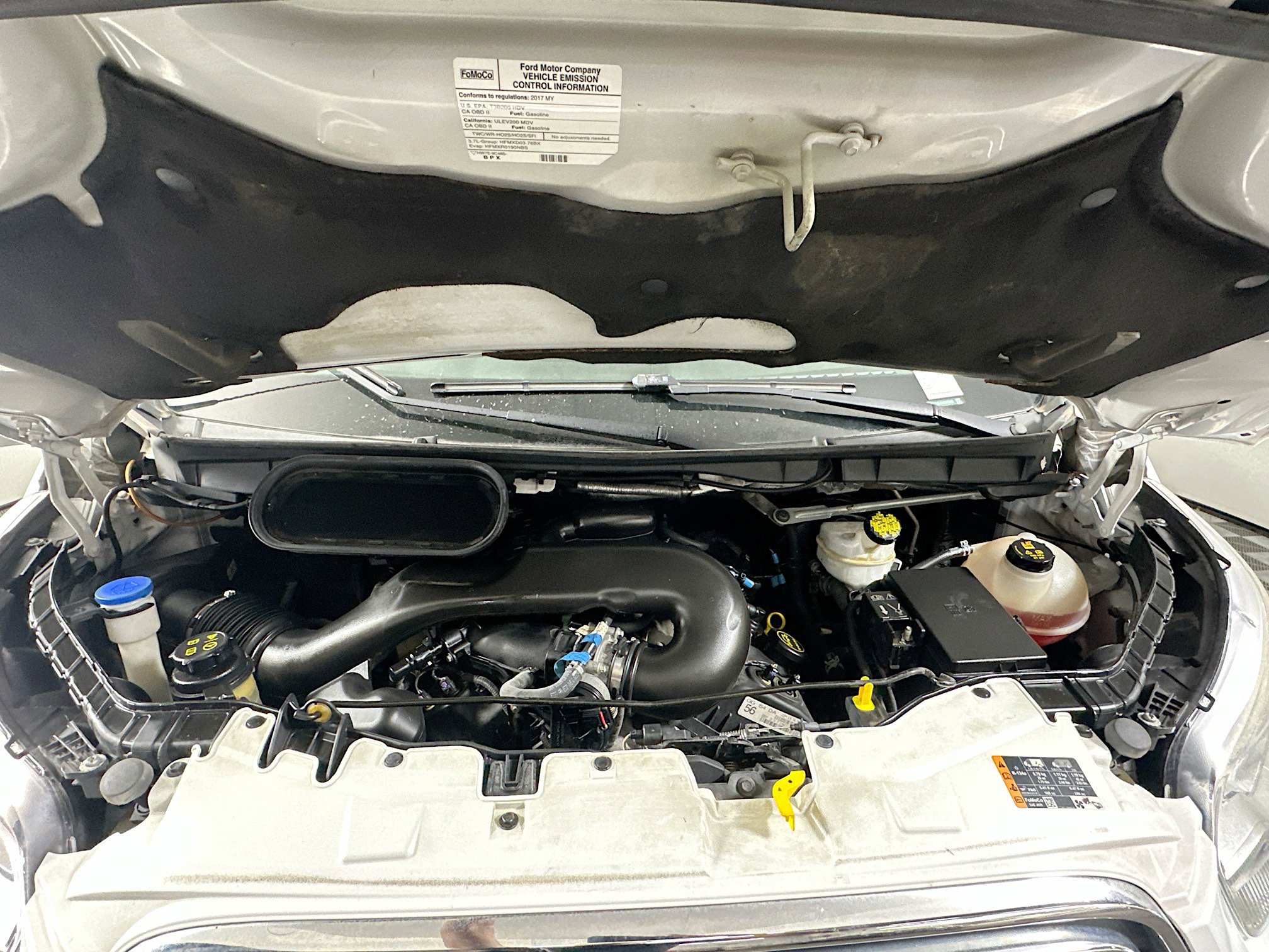 Used 2017 Ford Transit 350 XLT image 29