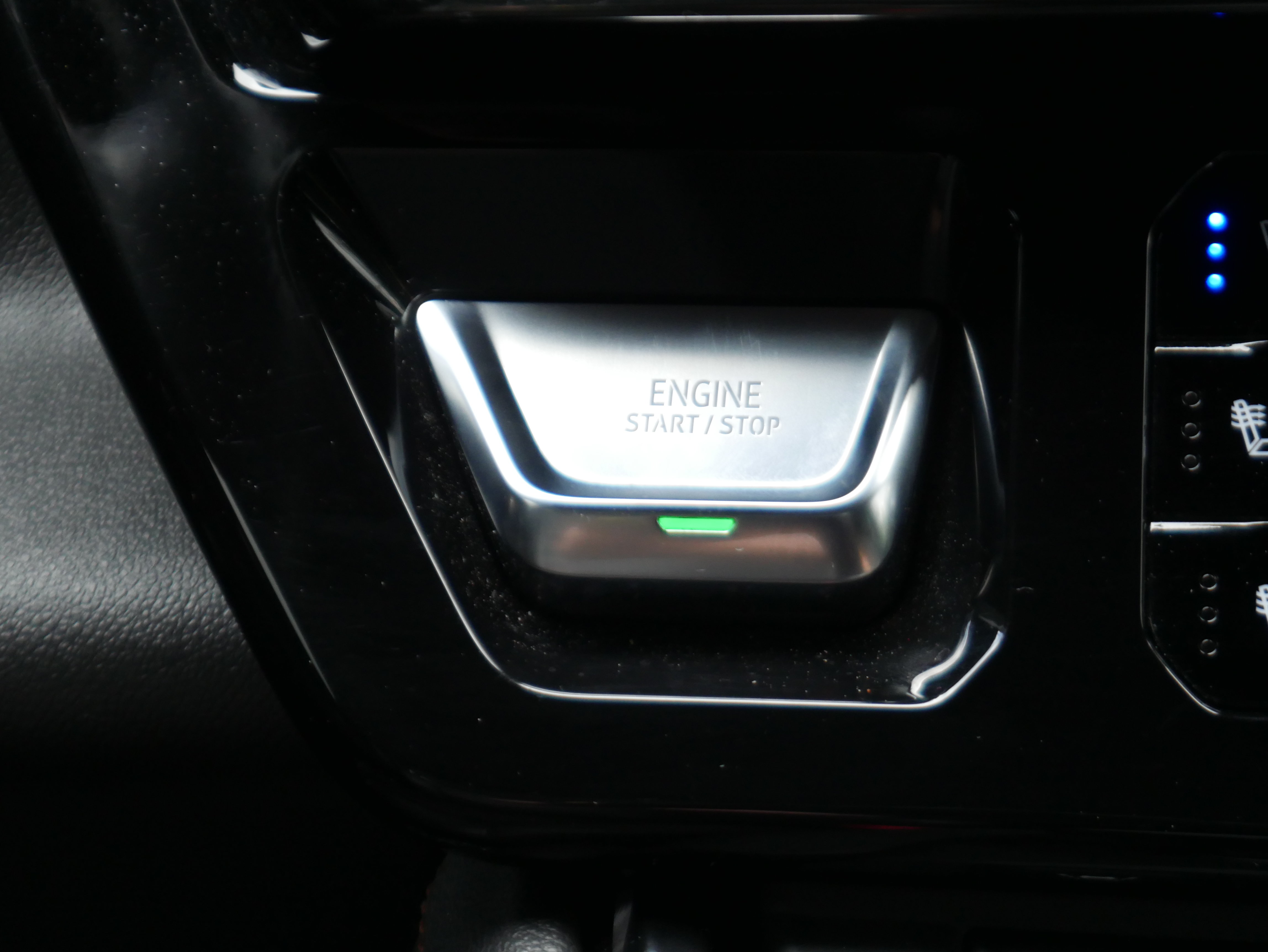Certified 2022 GMC Sierra 1500 AT4 w/ AT4 Premium Package AWD/4WD image 25