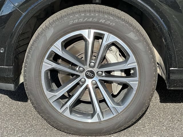 Certified 2026 Audi Q7 2.0T Premium w/ Convenience Plus Package AWD/4WD image 10