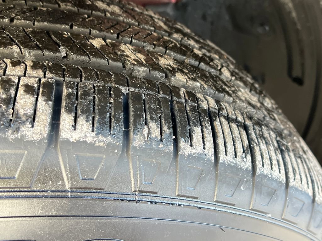 Used 2025 Honda Pilot EX-L image 24