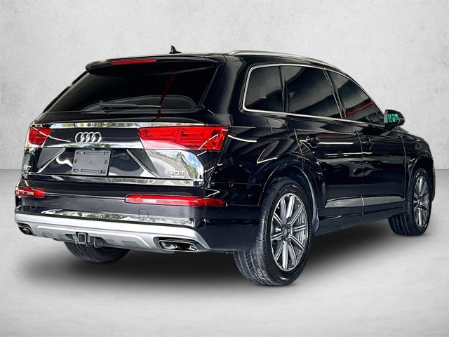 Used 2017 Audi Q7 3.0T Prestige AWD/4WD image 2