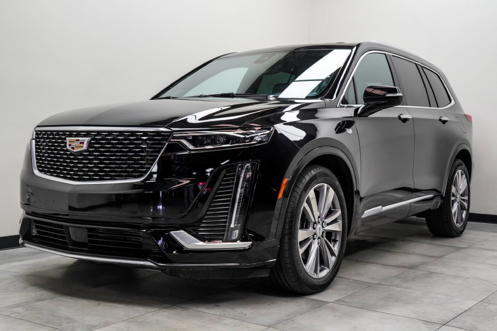 Used 2023 Cadillac XT6 Premium Luxury w/ Technology Package FWD image 8