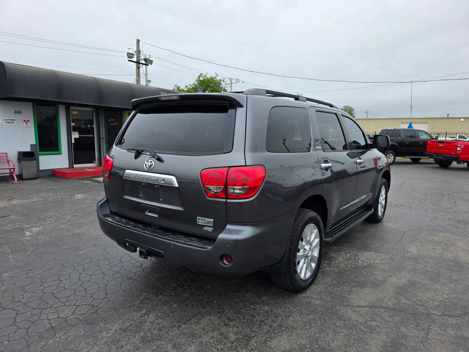 Used 2014 Toyota Sequoia Platinum AWD/4WD image 6