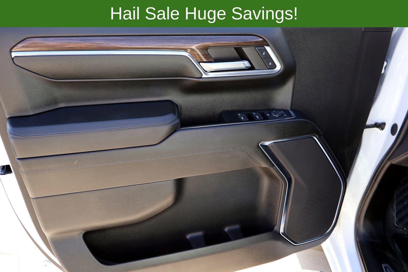 Used 2024 Chevrolet Silverado 1500 LT AWD/4WD image 17