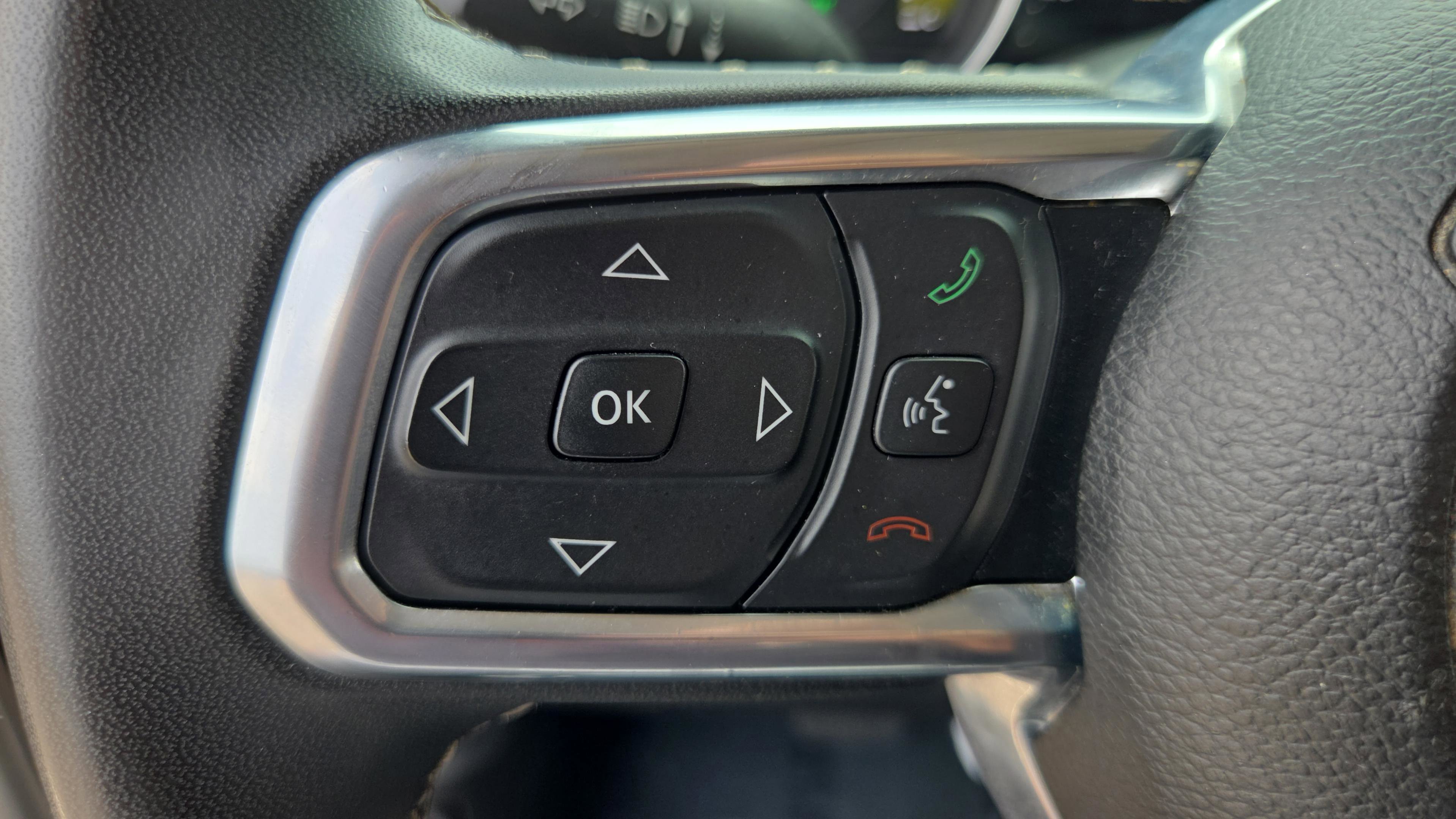 Used 2023 Jeep Wrangler Unlimited Sahara AWD/4WD image 25