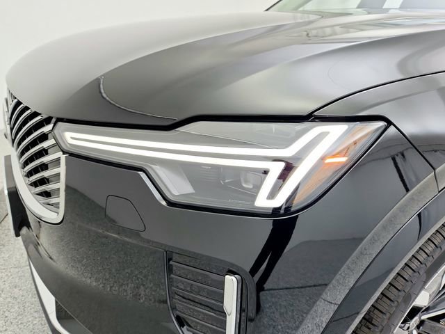 New 2026 Volvo XC90 B6 Plus w/ Protection Package Premier image 31